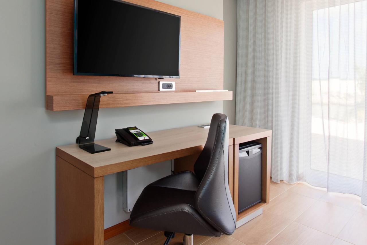 คอร์ตยาร์ด โบแนร์ ไดฟ์ รีสอร์ต Hotel คราเลนไดค์ ภายนอก รูปภาพ